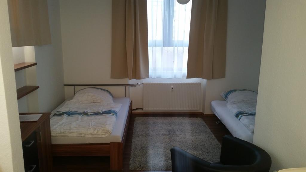 Ferienwohnung Fiwa Fewo-1 Und Fewo-2 Pirmasens Kamer foto
